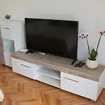 아파트 Simovic *